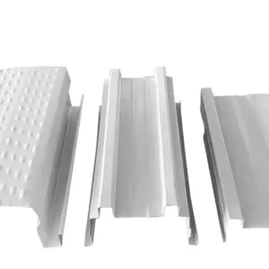 Aerial Strawberry Gutter System – Customized Sizes for Efficient Hanging Cultivation